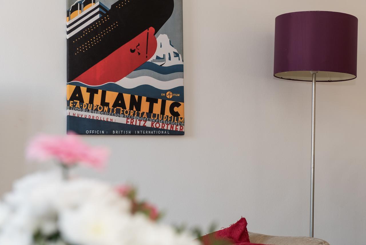 Excellent Location - City Centre - Parking - 4 Beds -2 Bedrooms Belfast Esterno foto