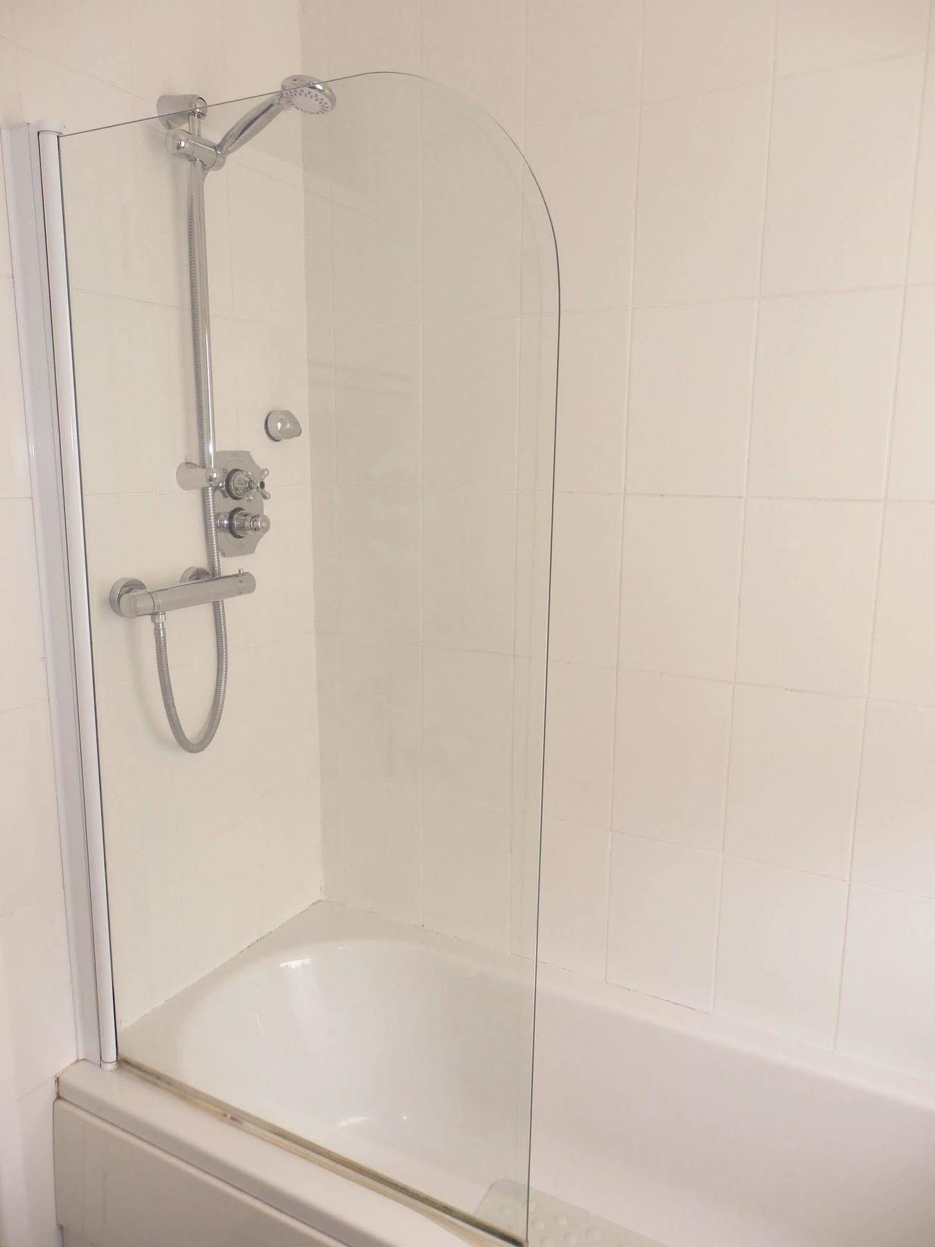 Excellent Location - City Centre - Parking - 4 Beds -2 Bedrooms Belfast Esterno foto